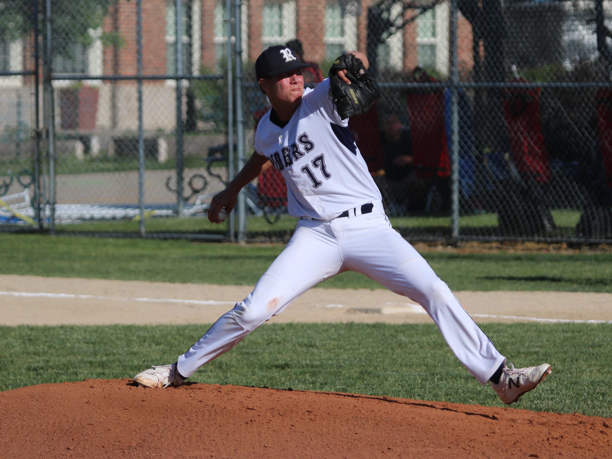 5 Features to Look for in a Portable Pitching Mound